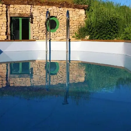 Maison Hobbit Piscine, Et Hammam Proche Des Gorges De L'aveyron 펜션