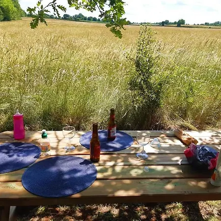בית נופש Maison Hobbit Piscine, Et Hammam Proche Des Gorges De L'aveyron *